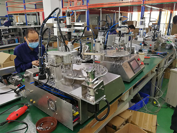 全自动微量液体灌装机设备实拍案例